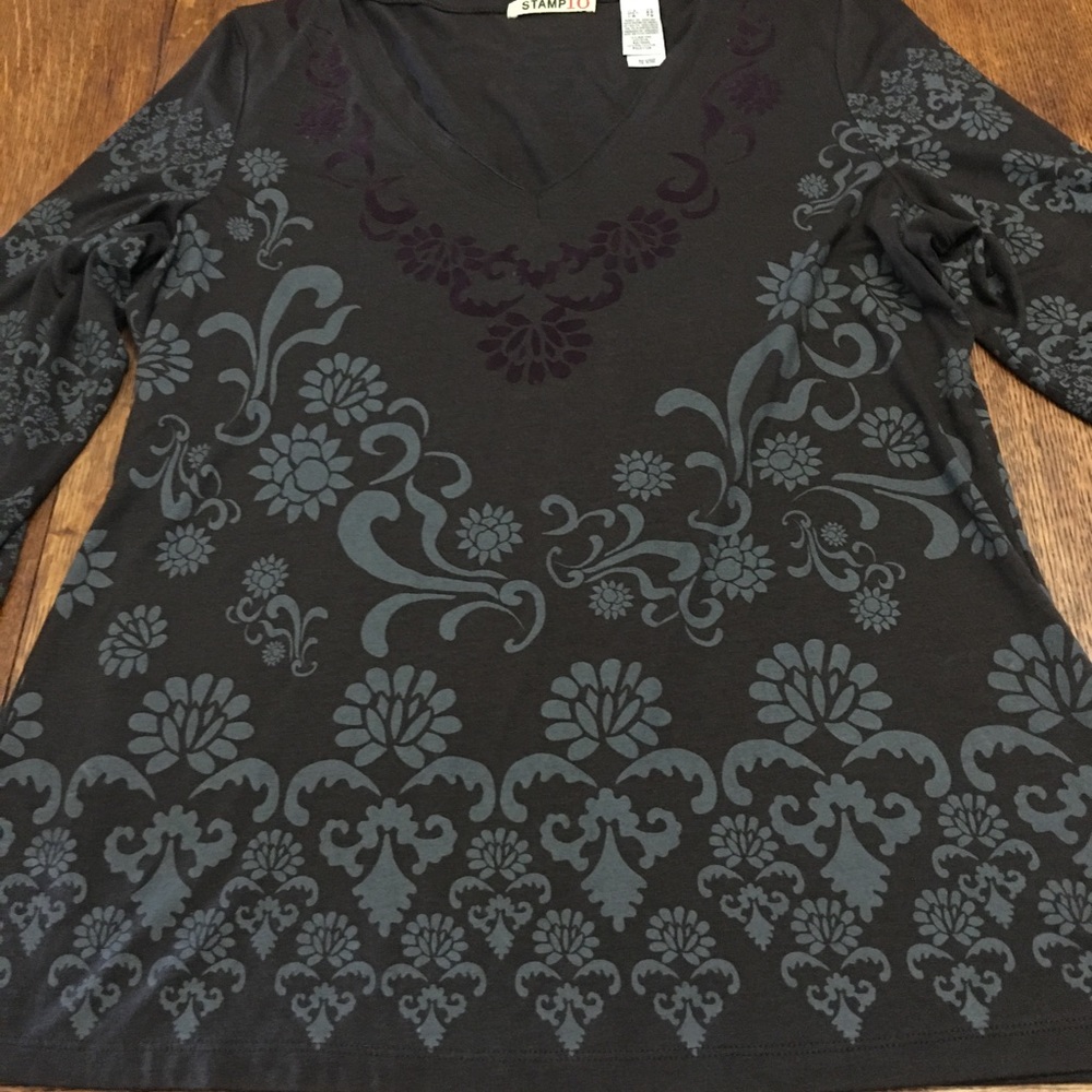 New with tags Black Stamp 10 XL Long Sleeve Shirt